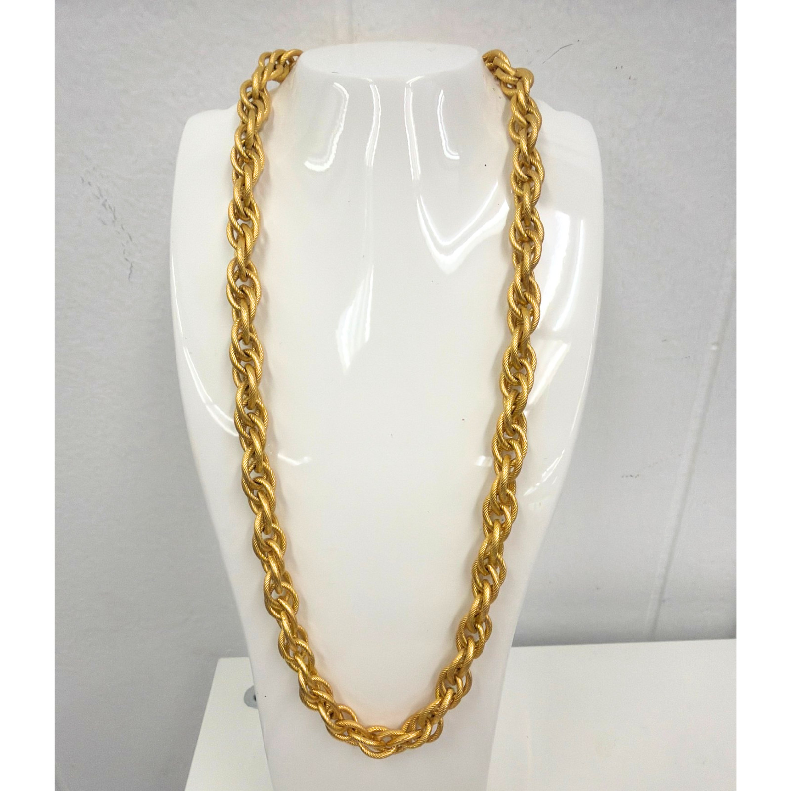 Vintage Napier Gold Tone Textured Rope Link Chain Necklace 18″ Signed