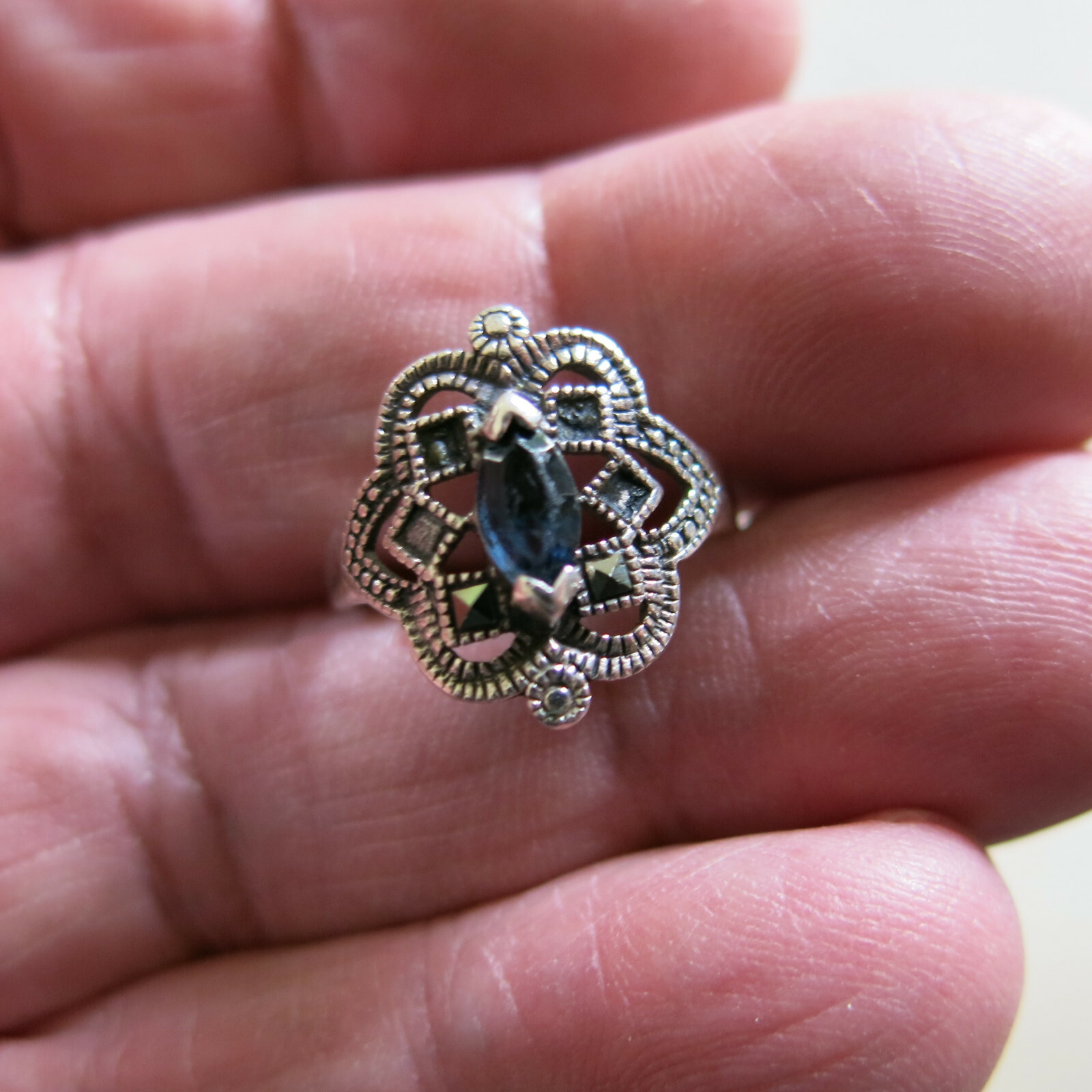 Sterling Silver Ring Blue CZ & Marcasite 2.7g Size 7 [6075]