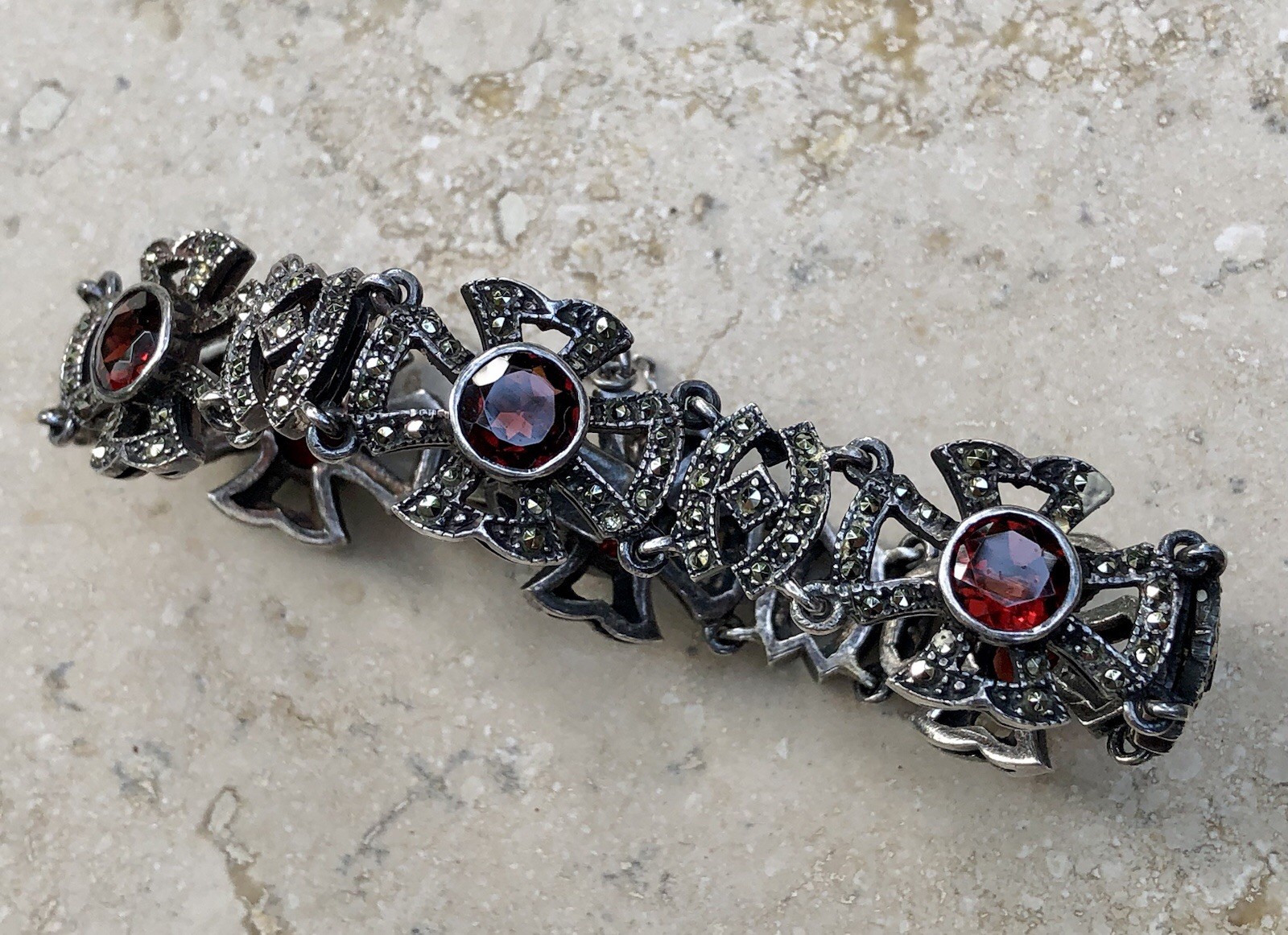💥❤️✨VINTAGE 925 STERLING SILVER GARNET & MARCASITE MALTESE CROSS BRACELET ✨❤️💥