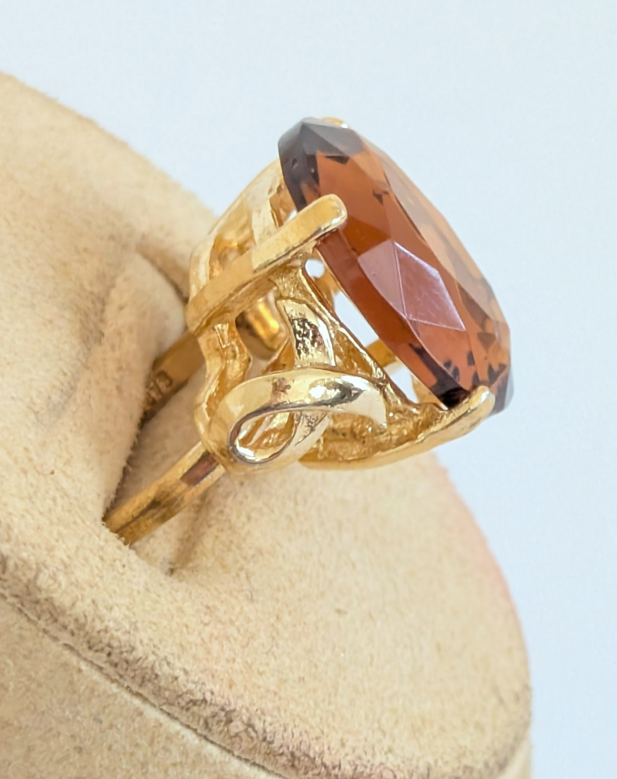 Beautiful Vintage Signed Sarah Coventry Gold Tone Amber Ring Sz 5.5