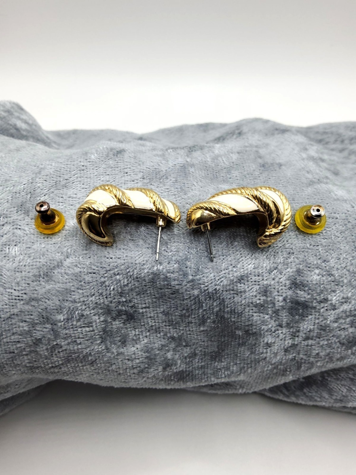 Vintage 80s-90s Signed Robert Manse Gold-tone White Enamel Twisted Rope Earrings