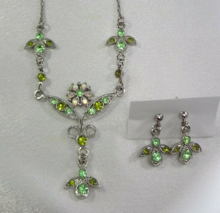 RARE SET! Premier Designs Sparkly Green Rhinestone Angels Necklace & Earrings!