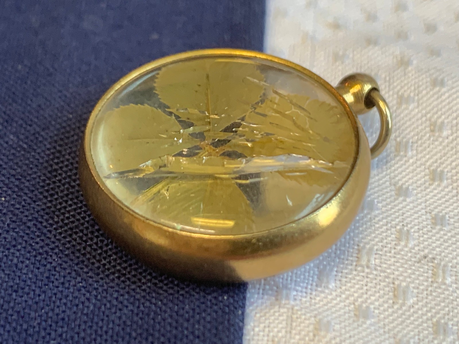 Vtg Encased 4 Leaf Clover Pendant Fob Costume Jewelry Good Luck Charm
