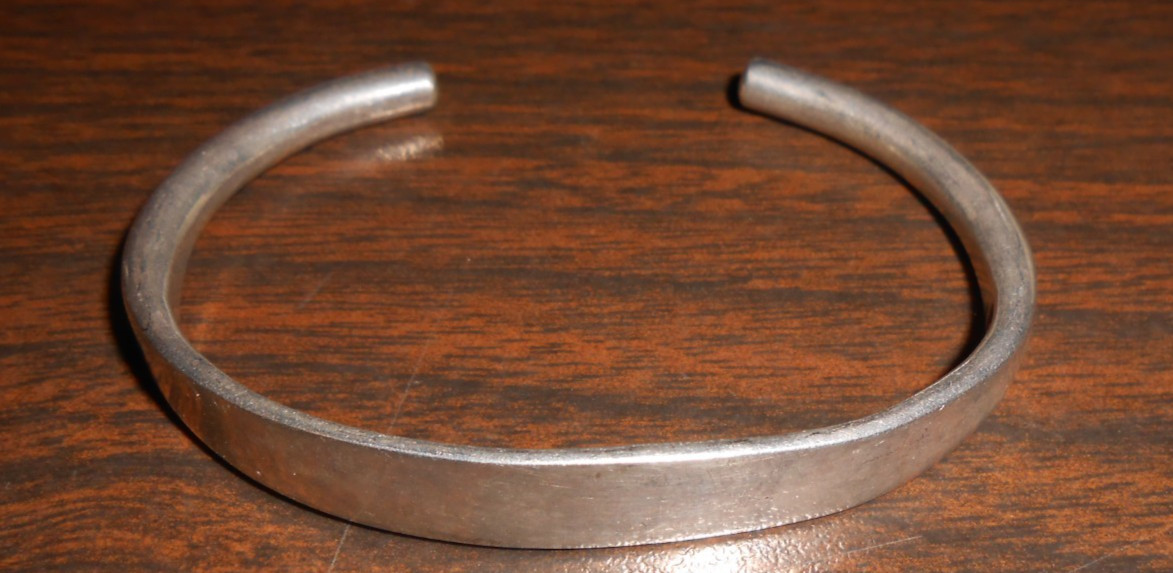 STERLING CUFF BRACELET – PLAIN – MARKED LUR – MEXICO 925 – UNKNOWN MARK 19.30g