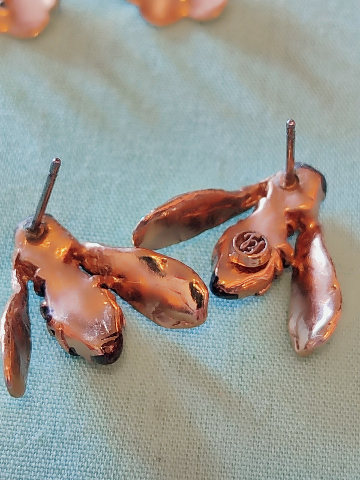 Vtg Bumblebee Hornet Earrings Gold Tone Butterfly Backs Unknown Maker