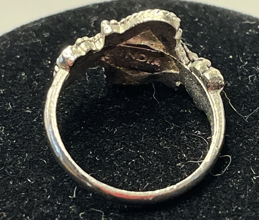 Vintage Silver Tone Ring With Purple Gem Stone Size 6.75 Marked India