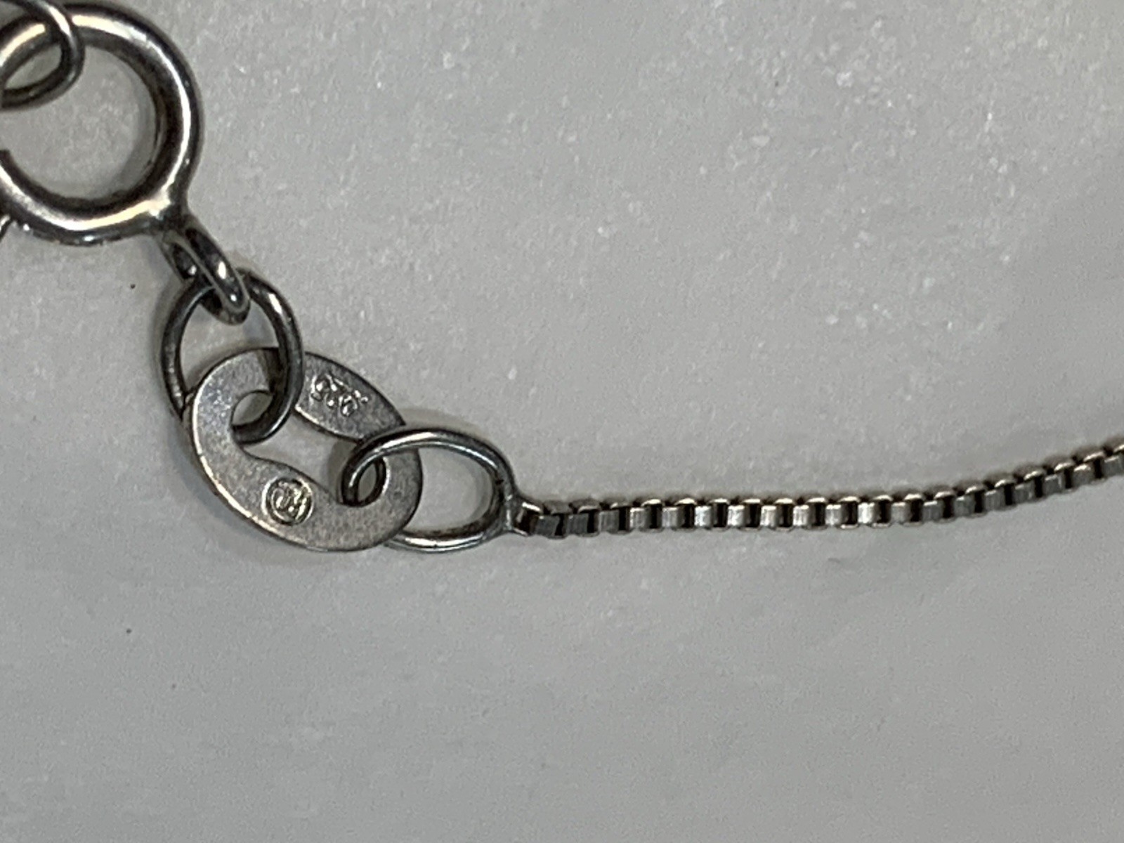 Vtg 10kt Over Sterling Silver Opal Pendent On Box Chain
