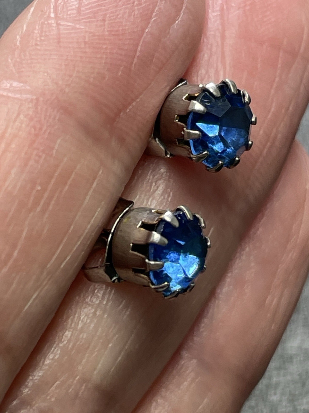 Vintage 6mm Royal Blue Crystal Rhinestone Silver Tone Stud Earrings