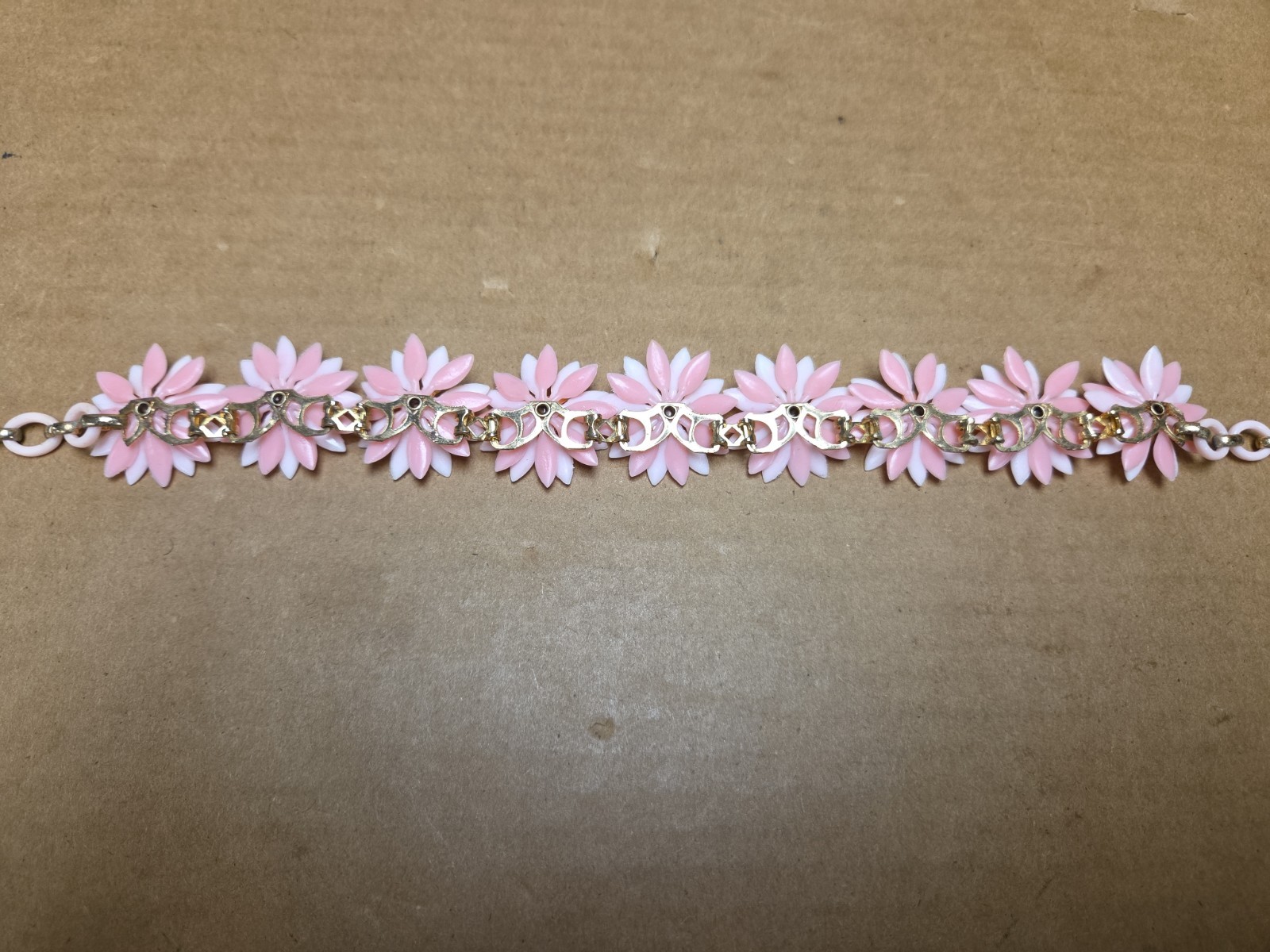 Vtg Coro Pink Plastic Flower Choker Necklace *SEE PICS