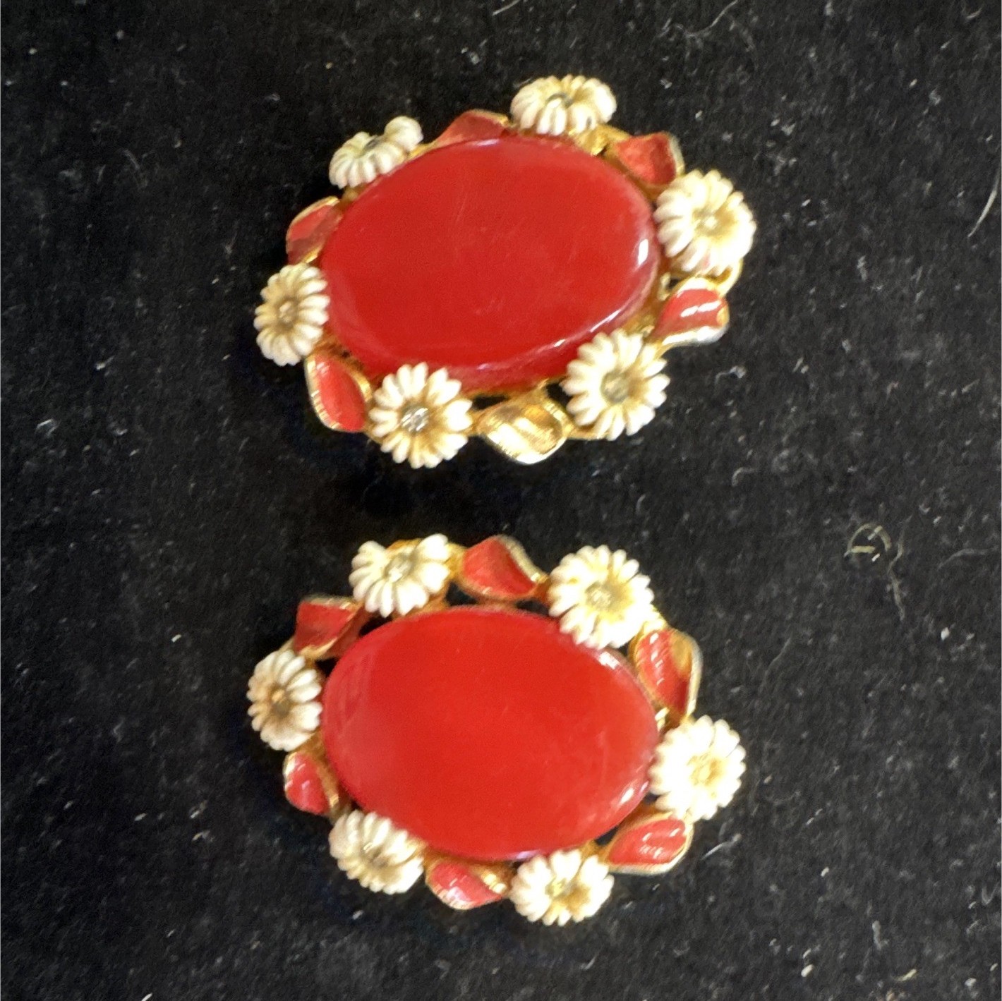 Vintage Enamel Earrings Feature red Cabochons surrounded by White Daisy Halo