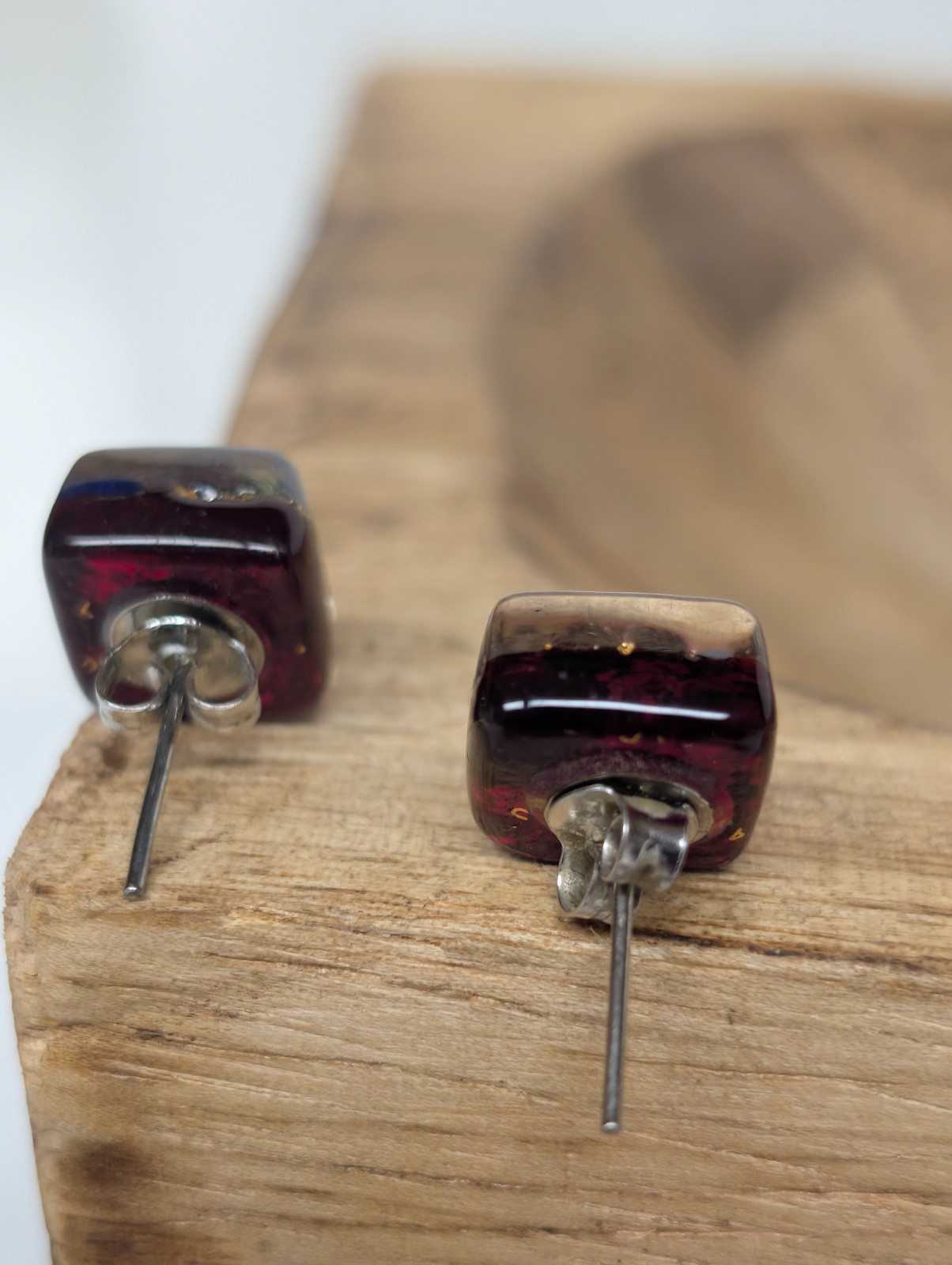 Gorgeous Vintage Italy Murano Glass Square Earrings Gold Foil Sparkly