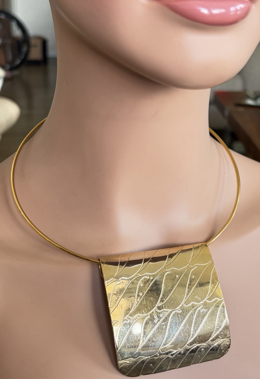 D’Anna Brutalist Statement Pendant Joan Rivers Torque Choker Necklace Gold Tone