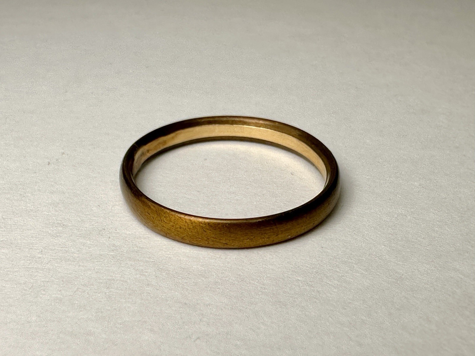 2 Vintage Gold Shell Rings, Unknown Sizes & No Stone