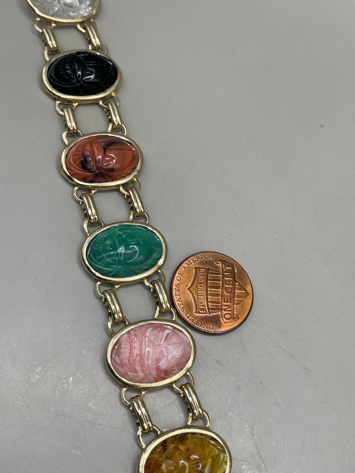 Vintage Signed Coro EGYPTIAN REVIVAL SCARAB GoldTone Multicolor Lucite Bracelet