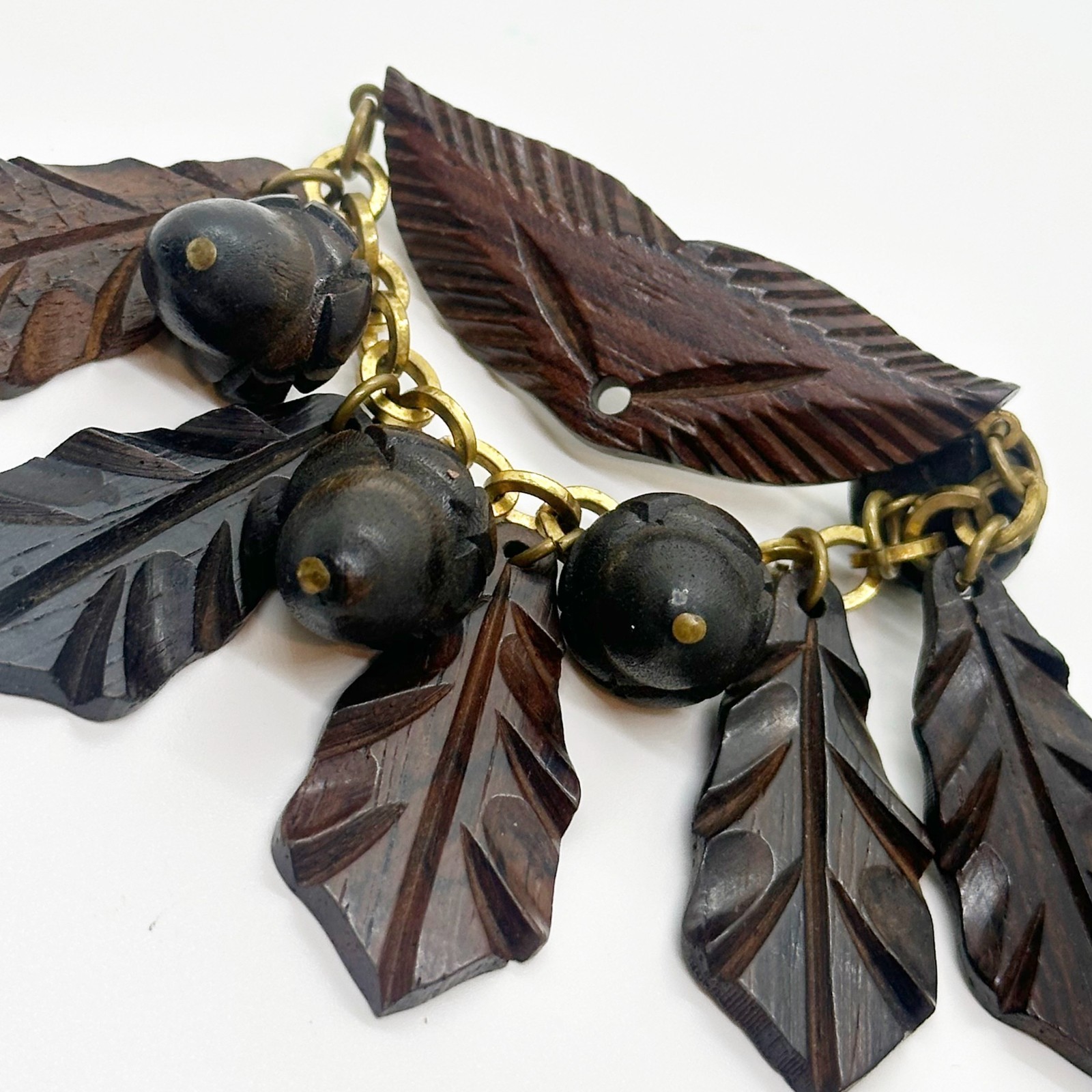 Vintage Hand Carved Wood Oak Leaf Acorn Dangle Brooch Nature Woodland WWII Era