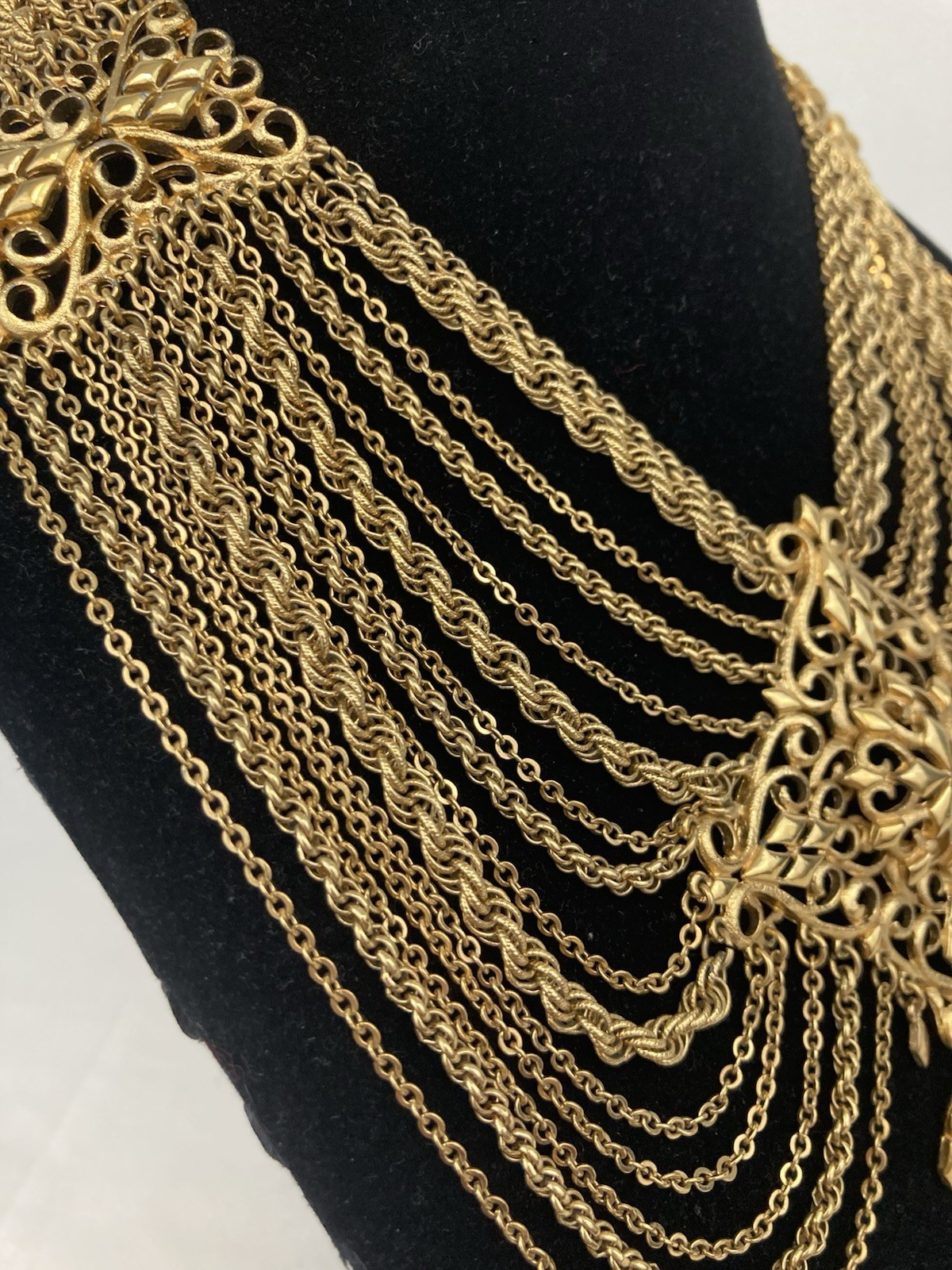 Vintage 1969 Monet Festoon Necklace Gold Tone Statement Piece Rare Excellent