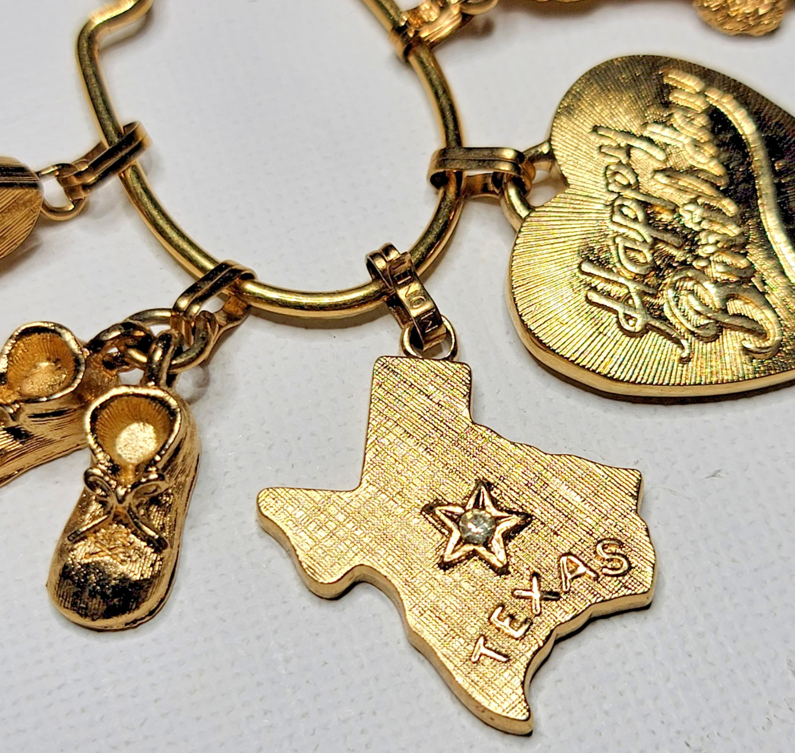 VTG 1970s MONET Gold-Tone CHARM Holder Necklace Texas Ram Piano Birthday Shoes