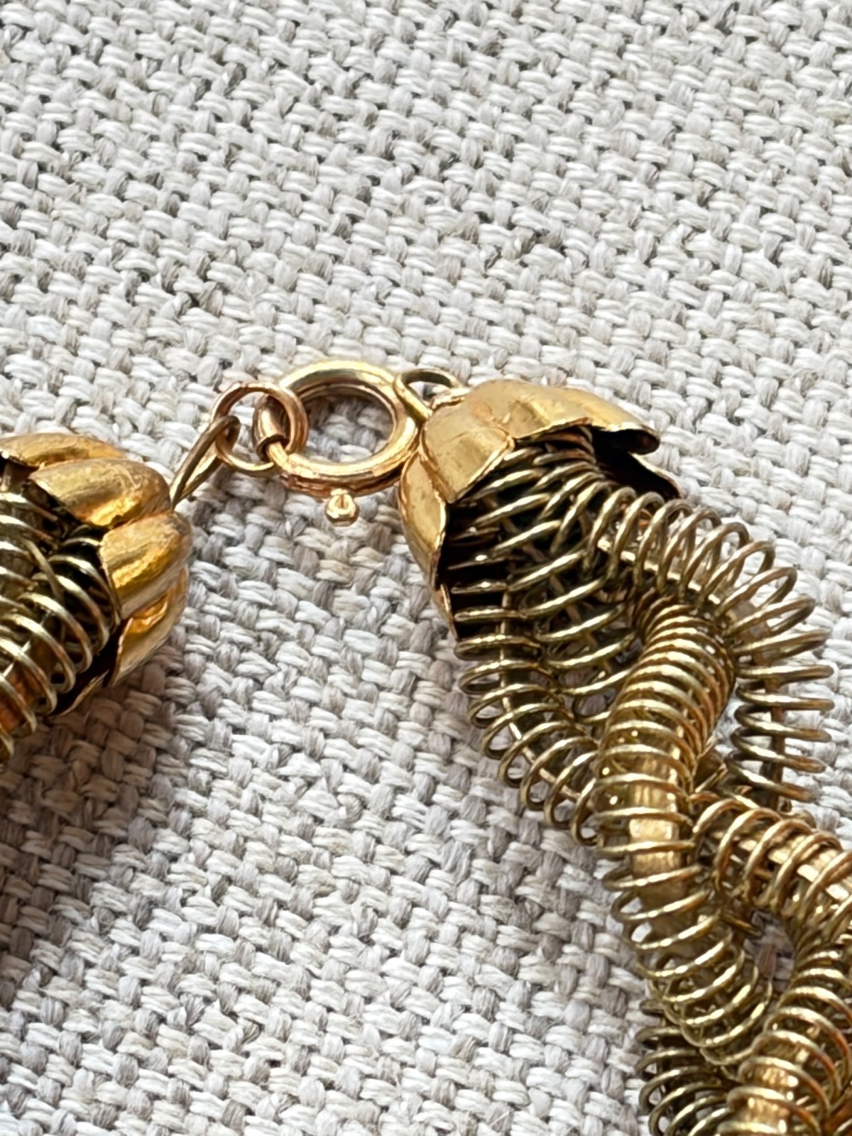 RARE – Vintage 1950’s Twisted Wire Choker Necklace with spring ring 14.5″