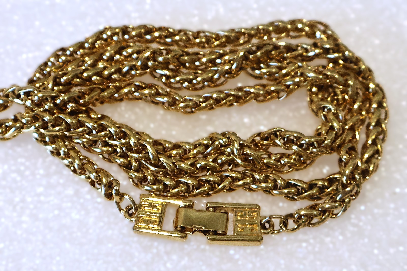 Vintage Givenchy 4G Logo Wheat Chain Necklace 31″ N103