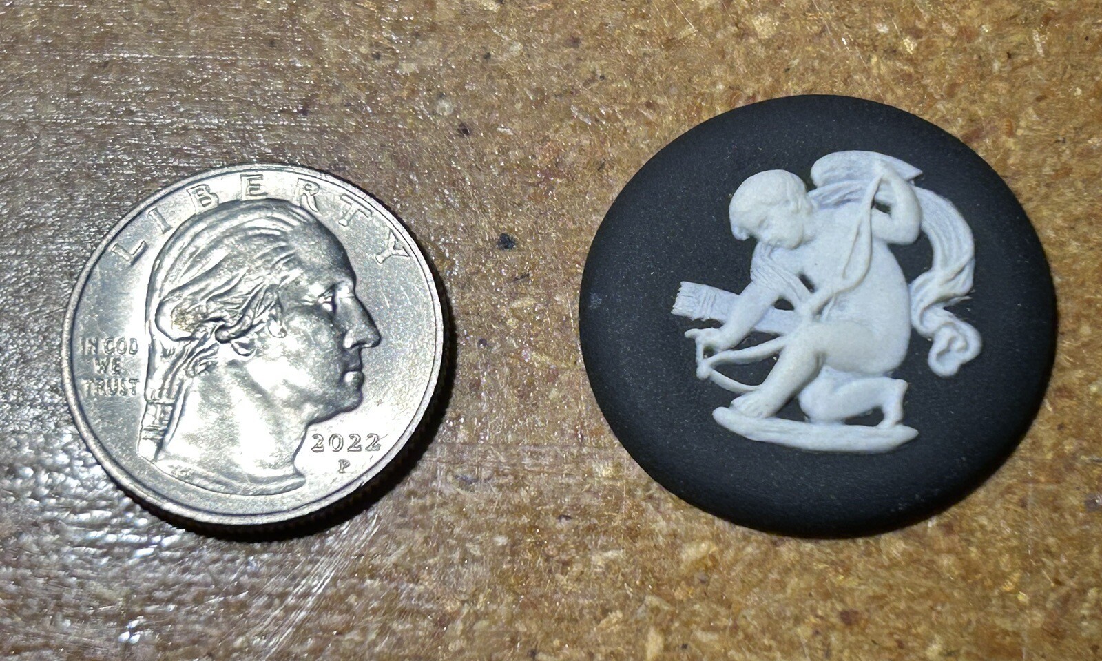 Vintage Authentic Unused WEDGWOOD Cupid 29mm Cameo In Black Jasperware