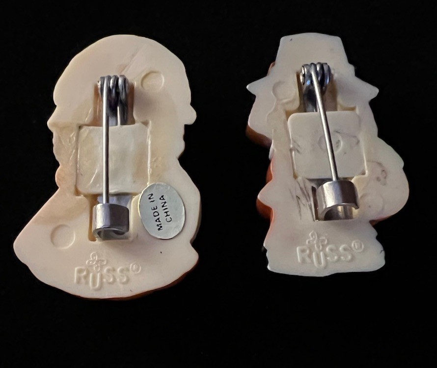 Vintage Two Miniatures Thanksgiving Pilgrim Brooches Signed Russ Man & Woman