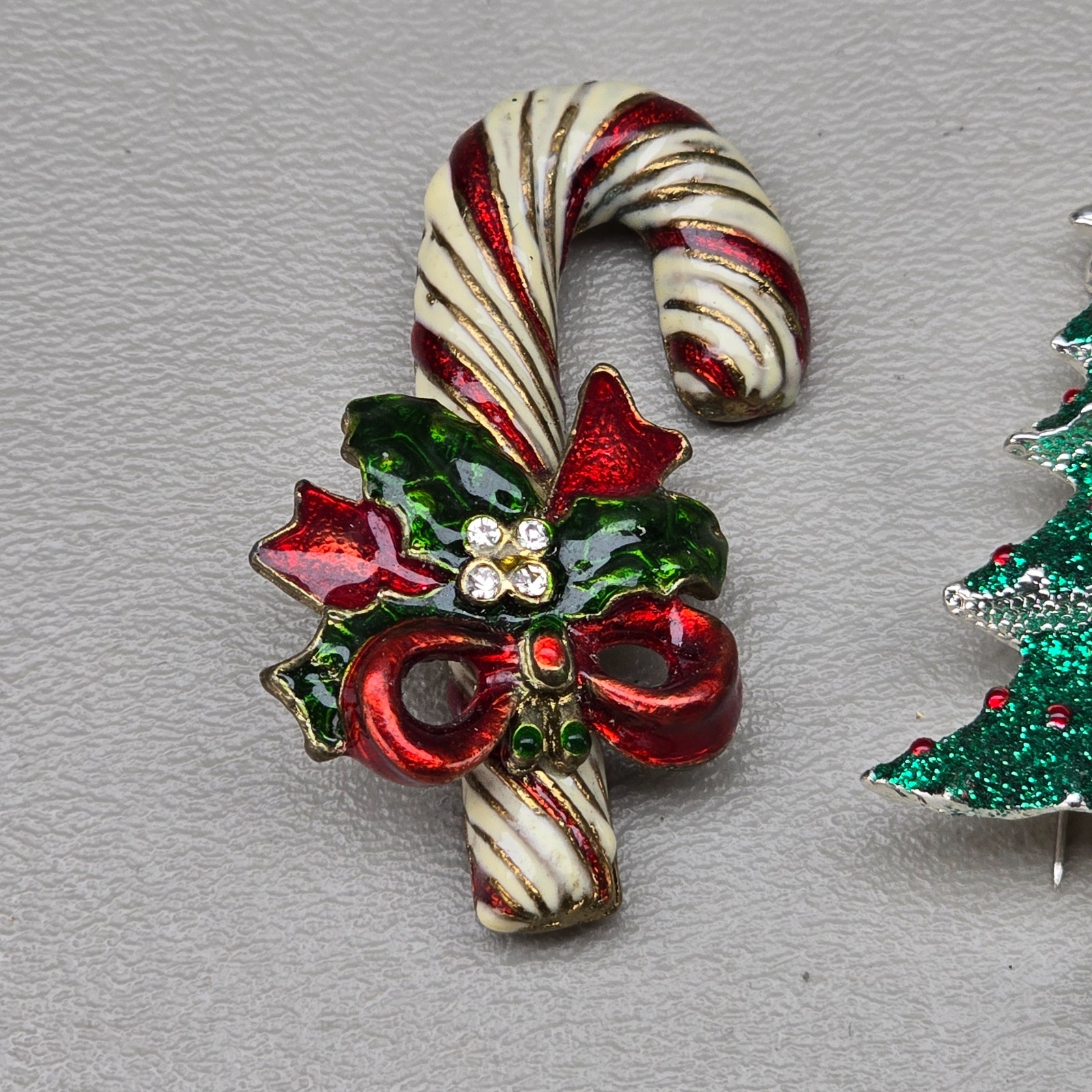 Vintage Christmas Brooch Lot Candy Cane Tree Ornament Bell Gift Jane Signed 6 Pc