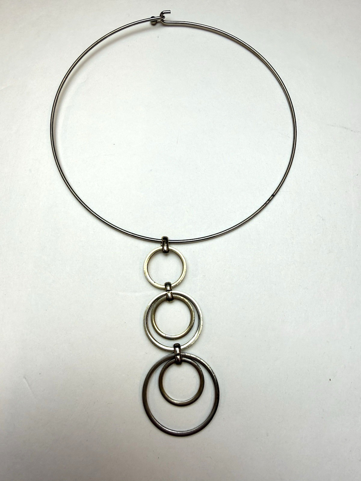 Vintage Wire Hoop Choker Necklace 1960s-1970s