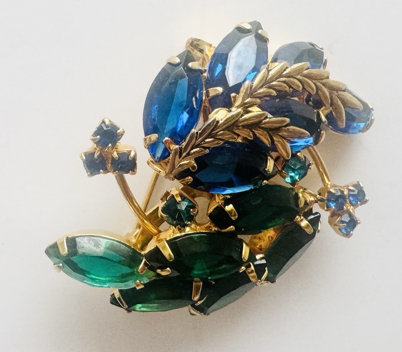 Blue and Green Oval Stones Brooch Grannycore Peacock Gold Tone Vinery 2″