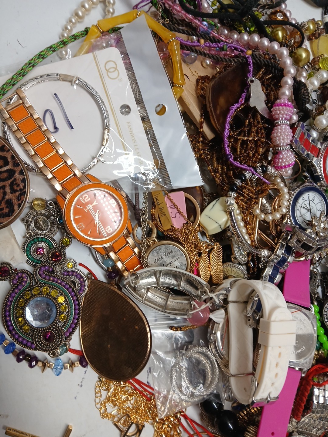 Huge lot Of Jewelry Watches Pearls & More Some new And Used unsearched Lot 6lbs
