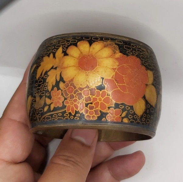 Vintage Wide Brass Floral Bangle Black Lacquer Enamel Statement Cuff Asian Style