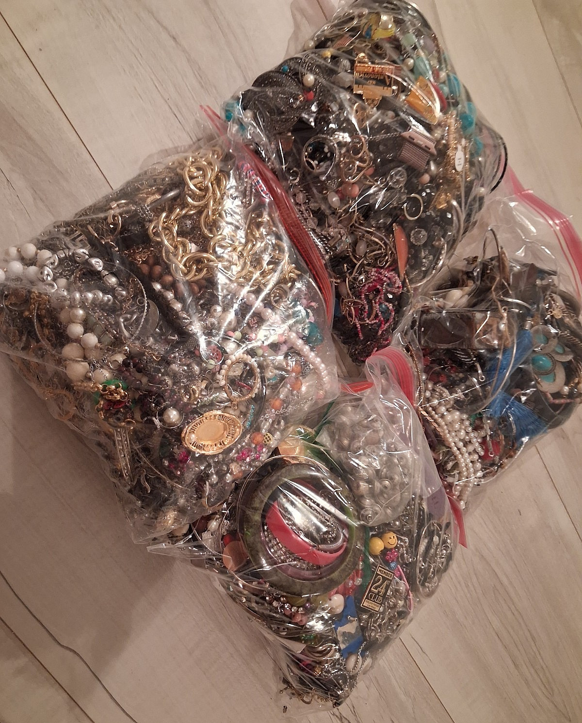 20Lbs -14 oz Vintage To Now CRAFT, REPAIR ,TANGLED Junk Jewelry Lot (JK002)