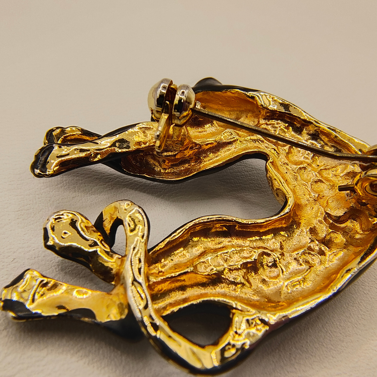 Vintage Black Panther Brooch Pin Enamel Gold Tone White Rhinestone Puma Jaguar