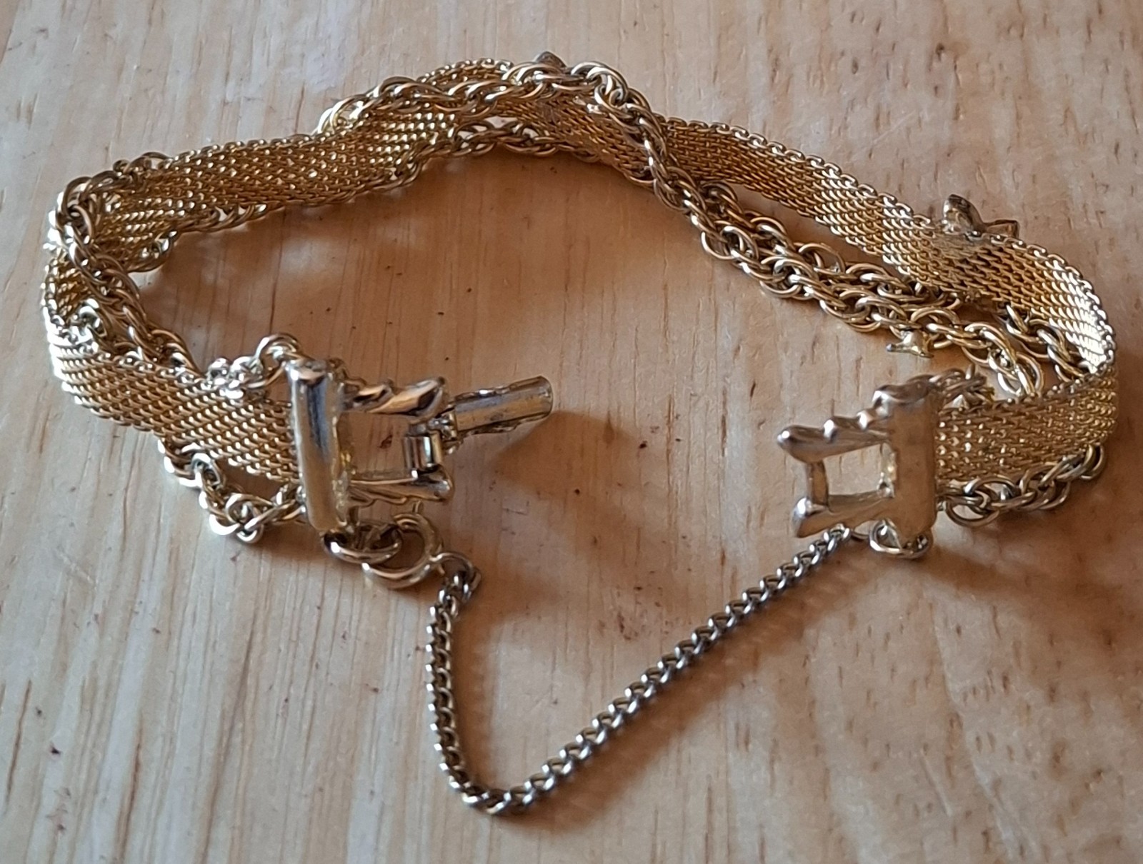 Vintage MCM Jewelry Goldette Gold Tone Mesh & Chain Bracelet – slight damage