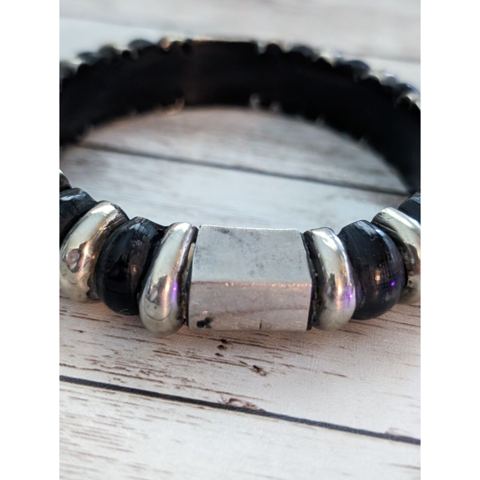 Vintage Bracelet Chunky Black & Silver Tone – Marks and Signs of Wear