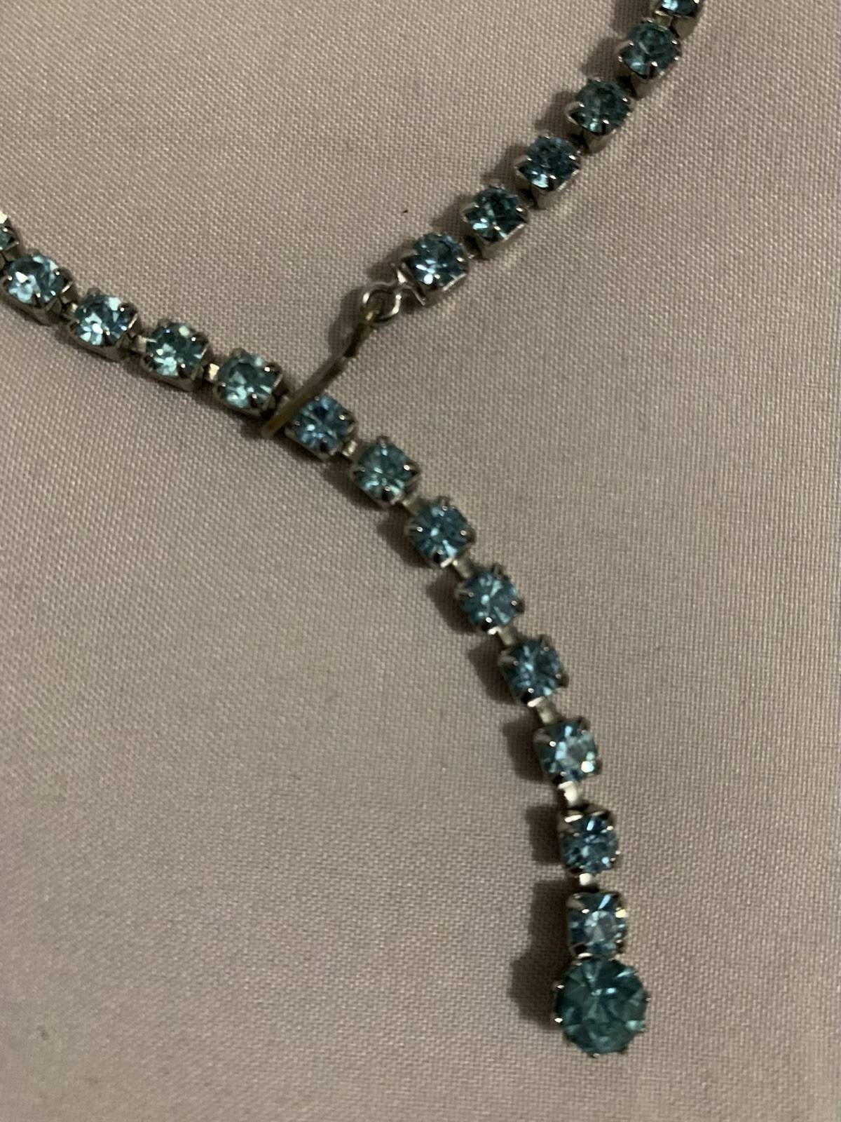 Signed Edlee Rhinestone Necklace: Frosted Art Glass, Aurora Borealis