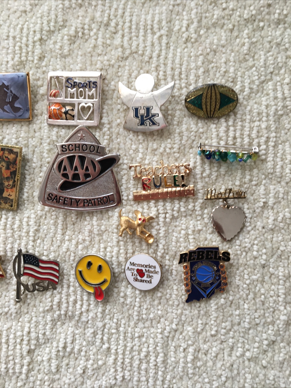 Miscellaneous Costume Brooches Pins Lot- 15 Pcs Assorted Themes Sizes & Colors