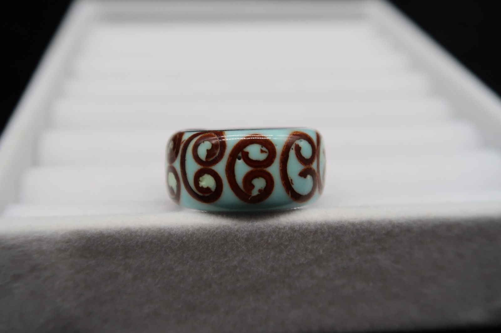 Vtg Enamel Over Acrylic Resin Ring Robin Egg Blue w/ Brown Swirl Accents Pretty