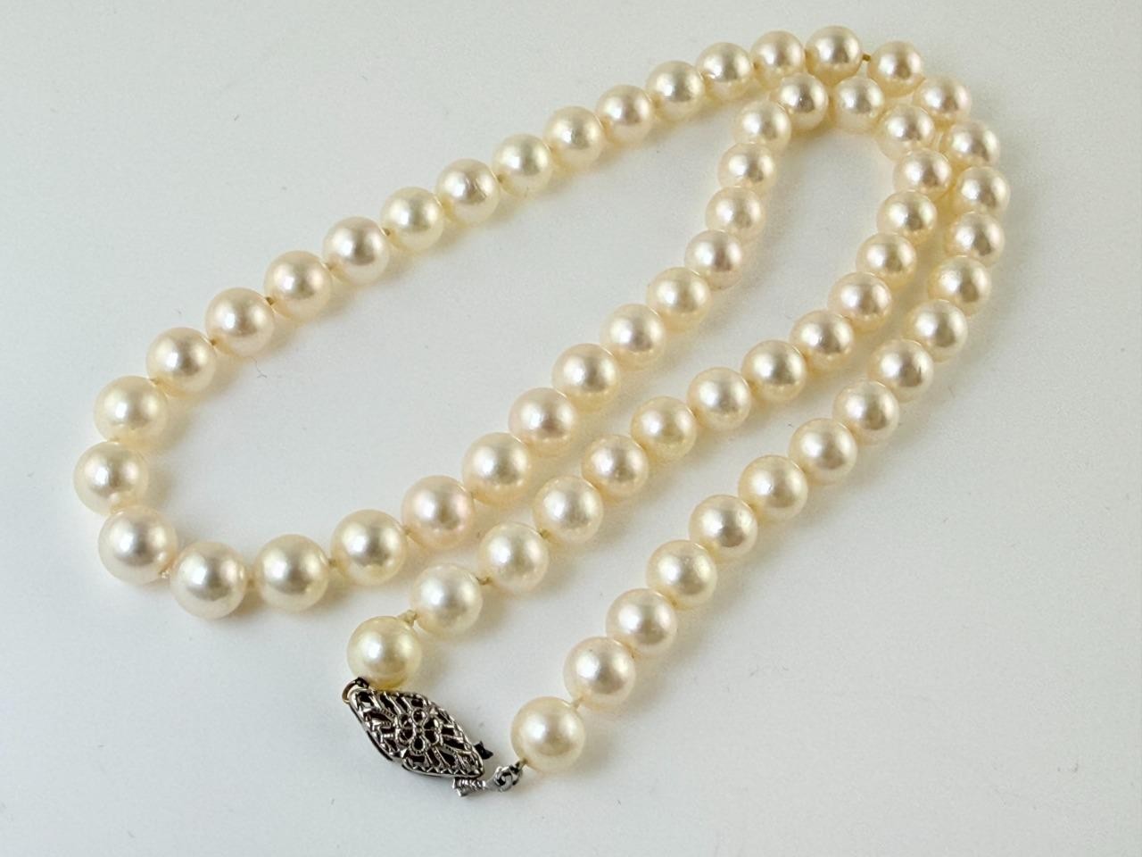 14k White Gold Hand Knotted 6.4mm Pearl Necklace 18.25 Inches 27 Gram Weight