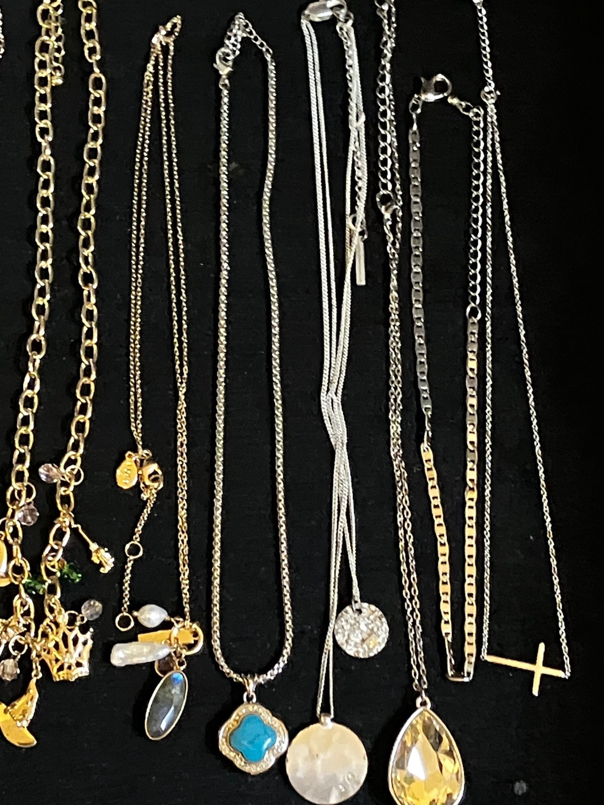 Lot Of 10 Vintage to Now Dainty Pendant Necklaces Jewelry