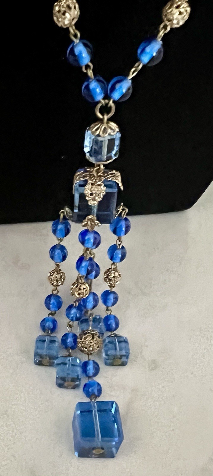 BRIGHT BLUE CRYSTAL/BRASS FILIGREE NEIGER BROS CZECH LONG VTG DECO 20s NECKLACE