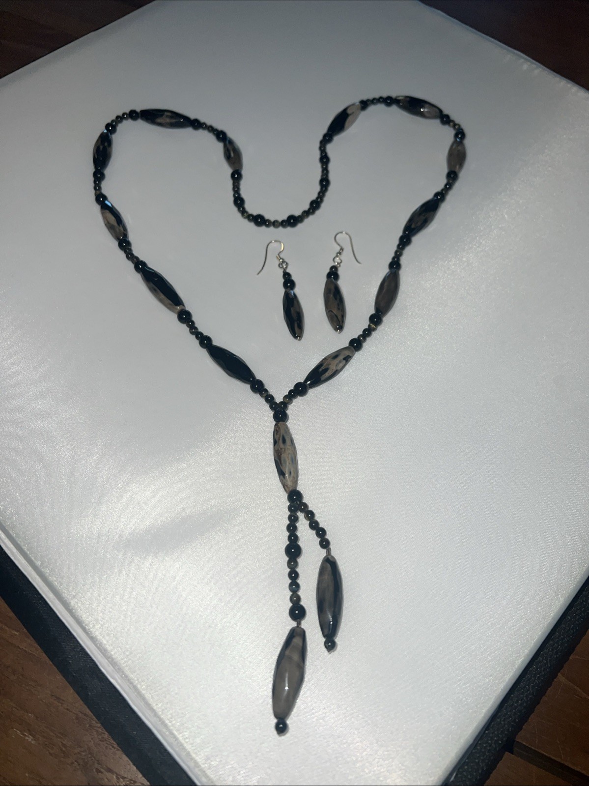 Lariat Necklace Gemstone Jasper & Agate Stones 28” Plus 4.5” Black, Tan Earrings