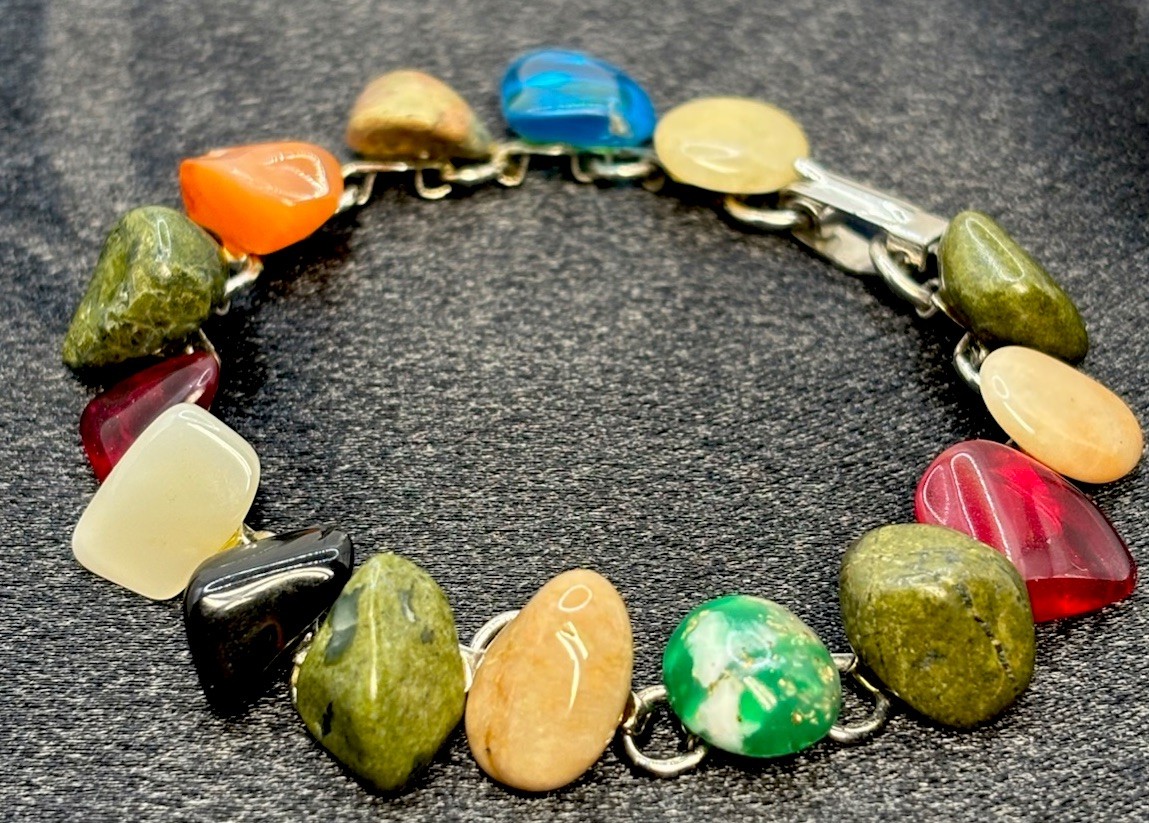 Vintage Link Polished Stone Glass Tumbled Agate Bracelet Rainbow 6.5”