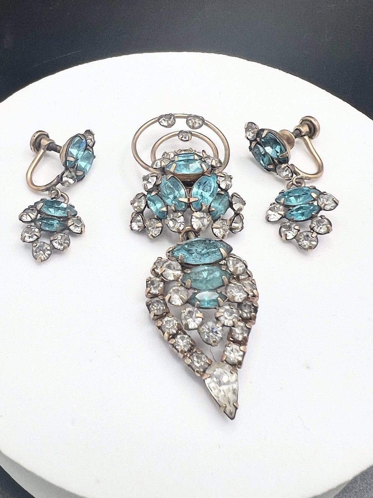 D’eri 12K Gold Filled Vtg Brooch /Pendant Dangle Earrings Set Bright Blue/Clear