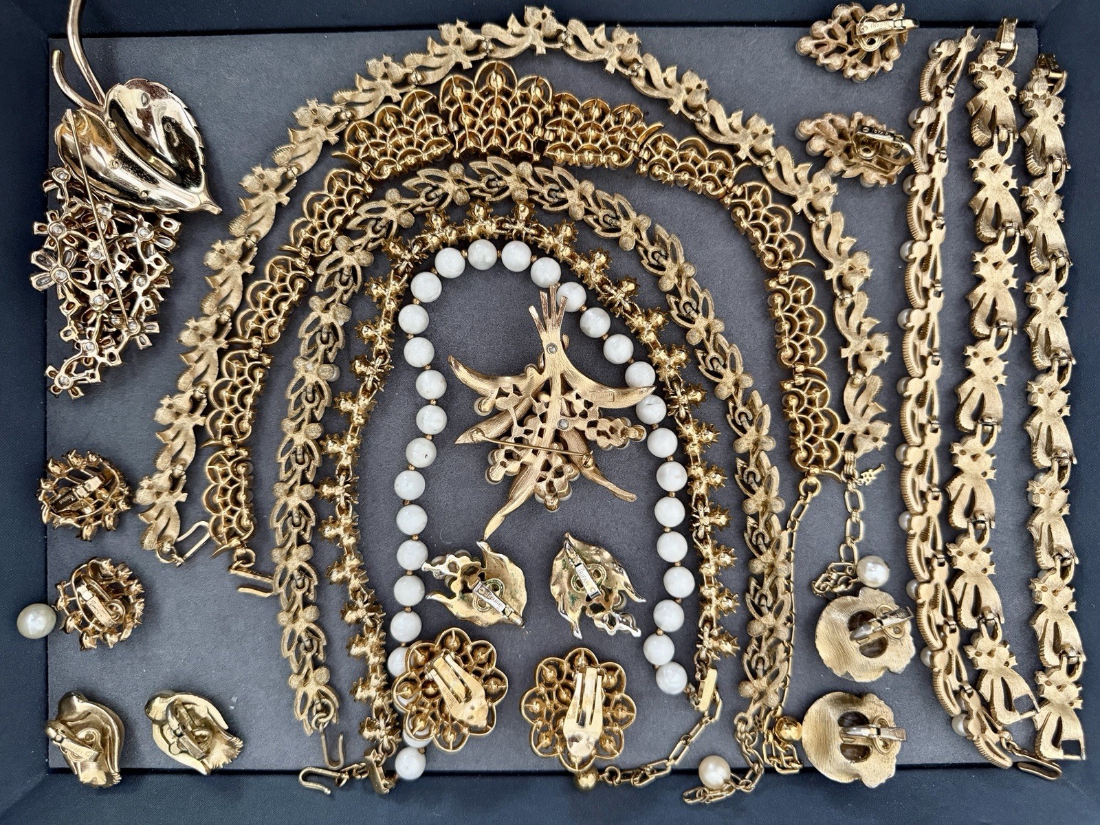 Vintage 100% CROWN TRIFARI Jewelry Lot Missing Stones Minor Repairs 38 Pieces