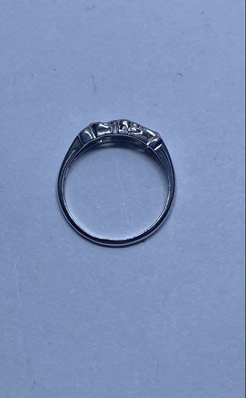Vintage Feature Lock 14K White Gold Diamond Filigree Ring Size 6.75