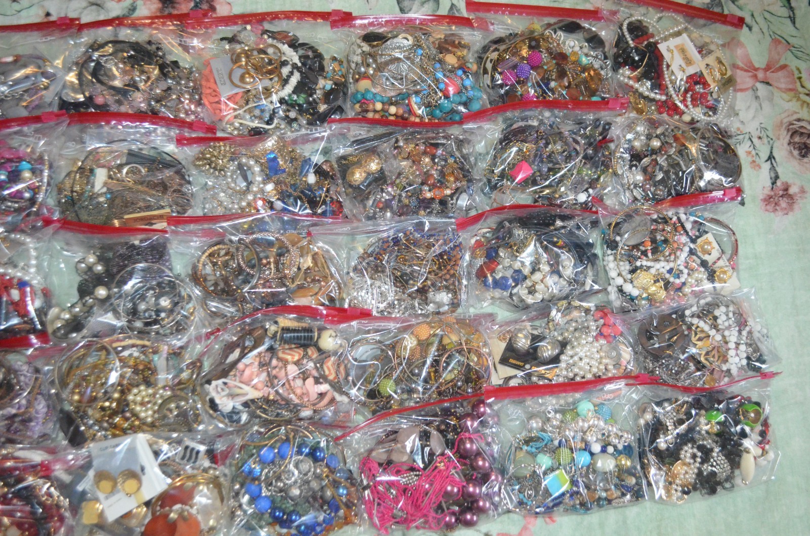 Jewelry Lot ​1 LB Vintage to Modern Costume Estate Mix Wearable Pieces