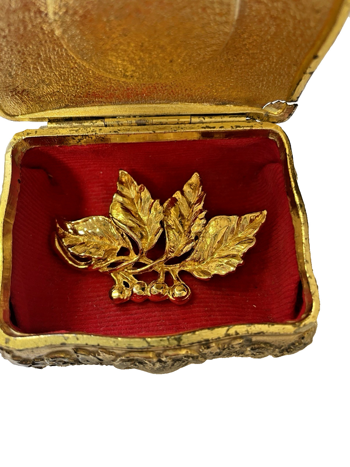 Golden Leaves & Berries Brooch Pin 2″ Accessory Textured Botanical Motif Trendy