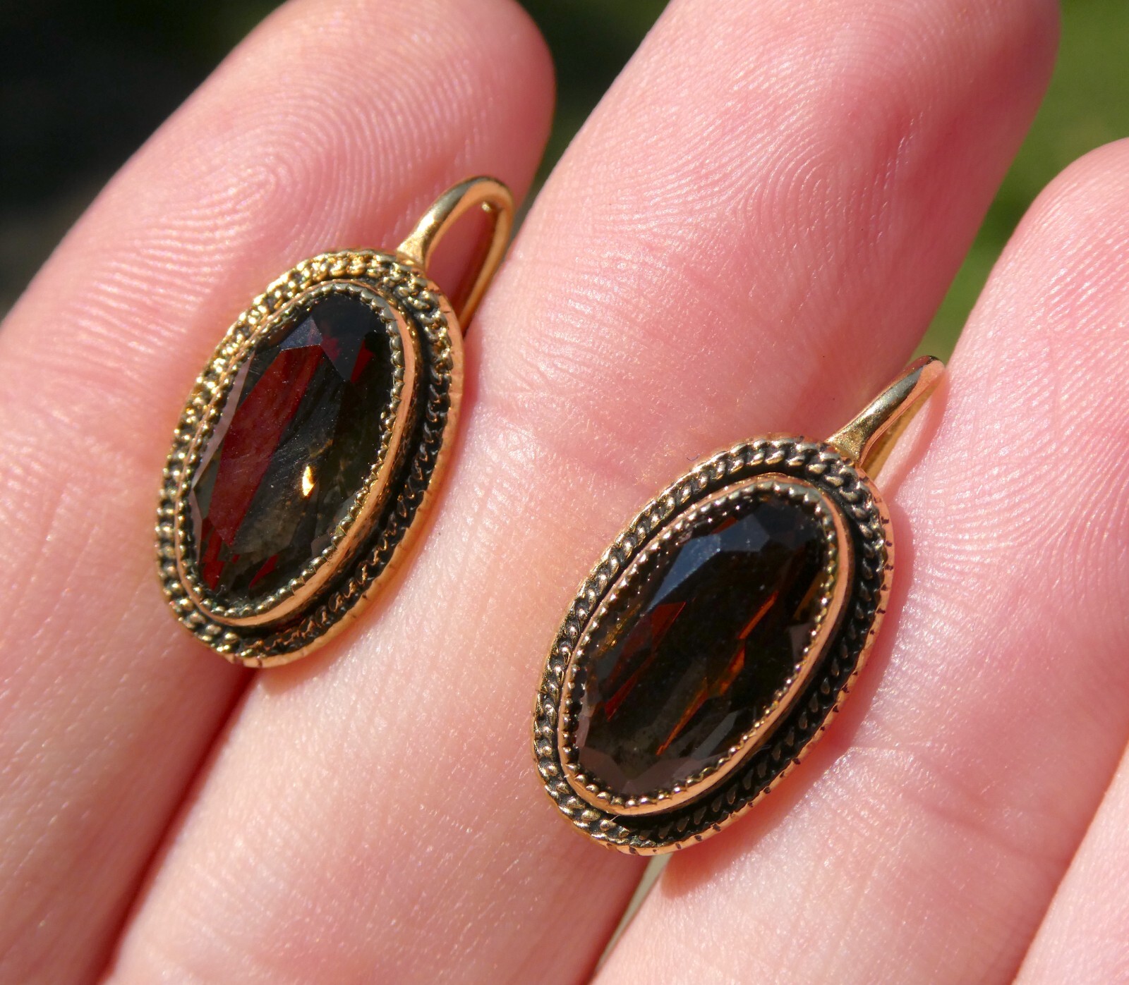 Vintage 12k 1/20th Gold Fill and Smoky Quartz Screwback Earrings 5.2g .75 Inches