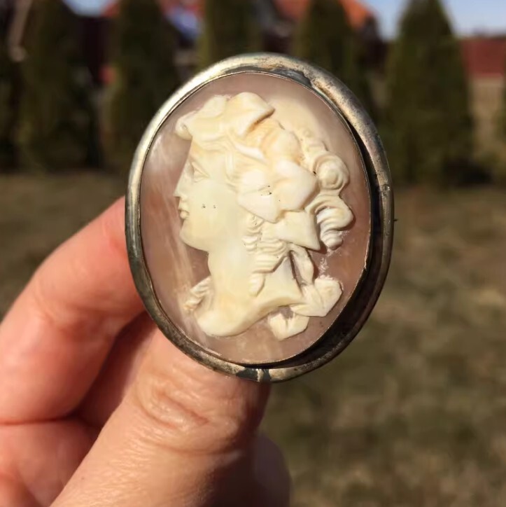 Big Antique Cameo Brooch Gold Gilt Art Deco Brooch Pin Hand Carved Slcupture