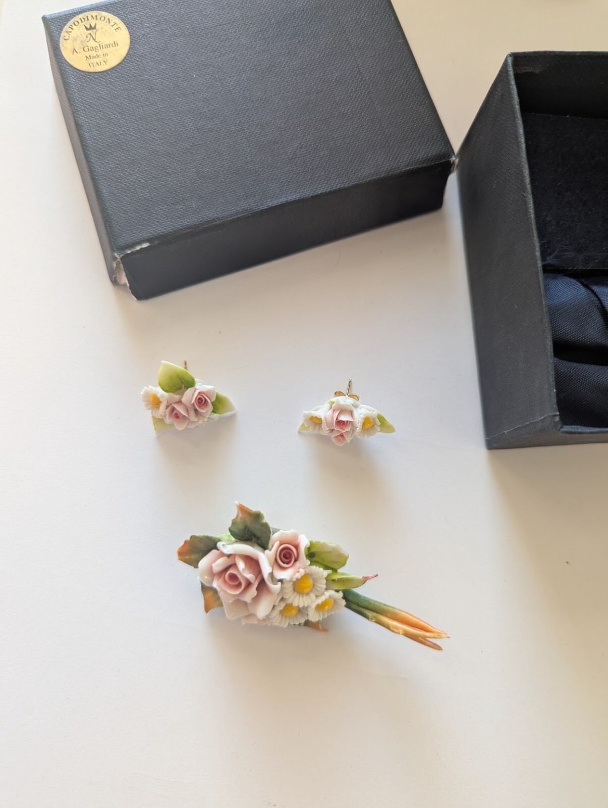 Capodemonte N A. GAGLIARDI Boquette Pin and Earrings set Made in Italy Vintage